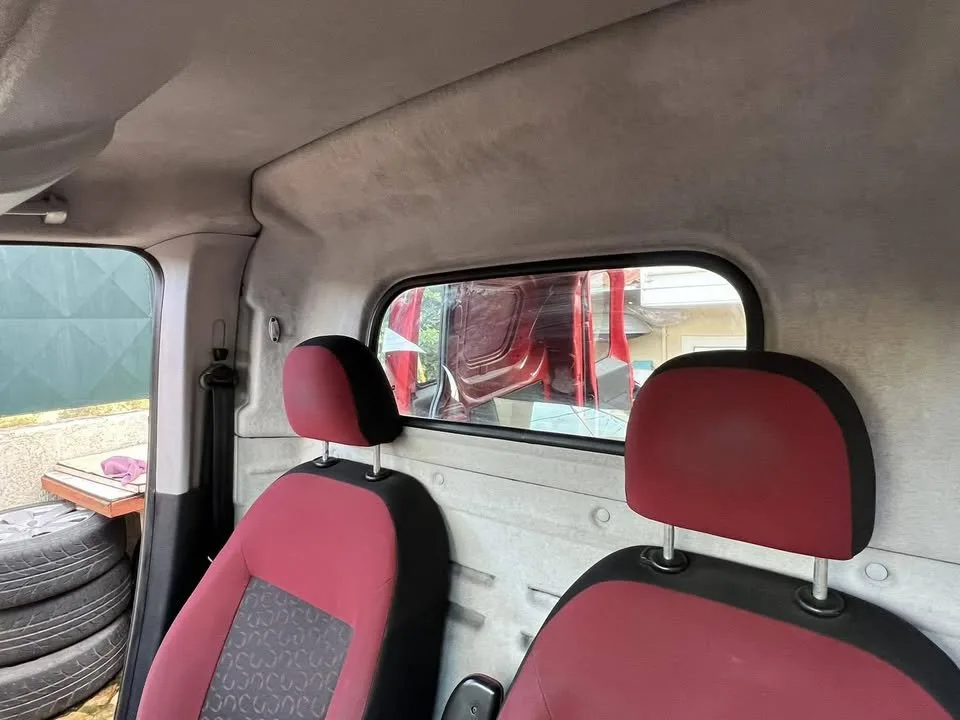 Fiat Doblò κόκκινο με χειροκίνητο κιβώτιο - φωτογραφία 9