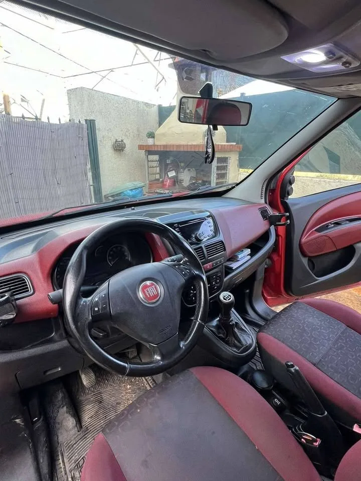 Fiat Doblò κόκκινο με χειροκίνητο κιβώτιο - φωτογραφία 11